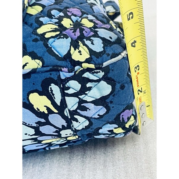 Vera Bradley Indigo Pop Quilted Shoulder Tote Bag – Retired Pattern - Picture 5 of 16
